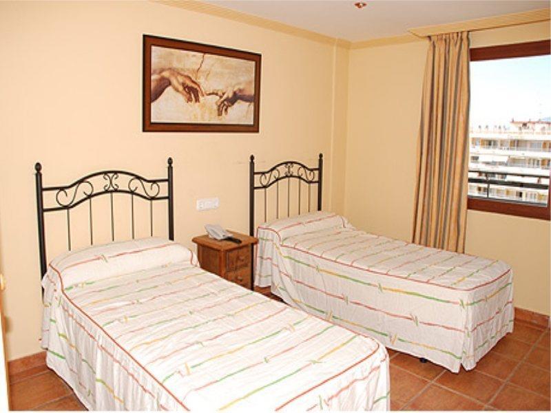 Apartamentos Mediterraneo Marbella Exterior foto